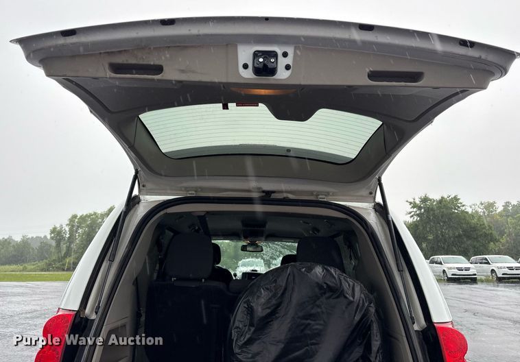 image for item DY0622 2018 Dodge Grand Caravan handicap accessible van