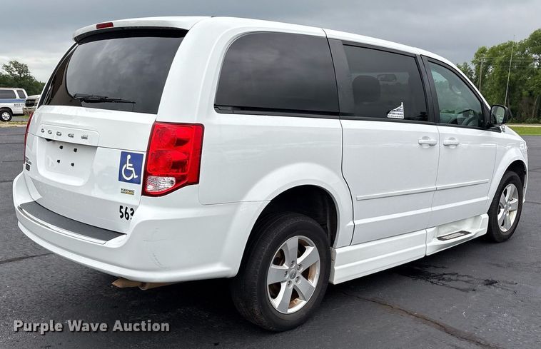 image for item DY0623 2017 Dodge Grand Caravan handicap accessible van