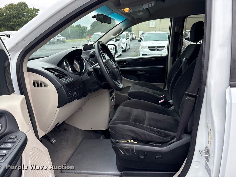 image for item DY0623 2017 Dodge Grand Caravan handicap accessible van