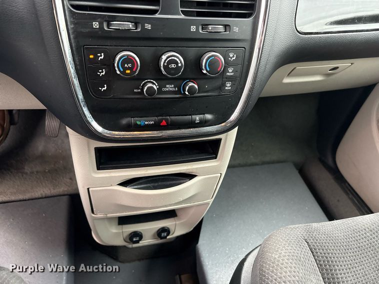 image for item DY0623 2017 Dodge Grand Caravan handicap accessible van