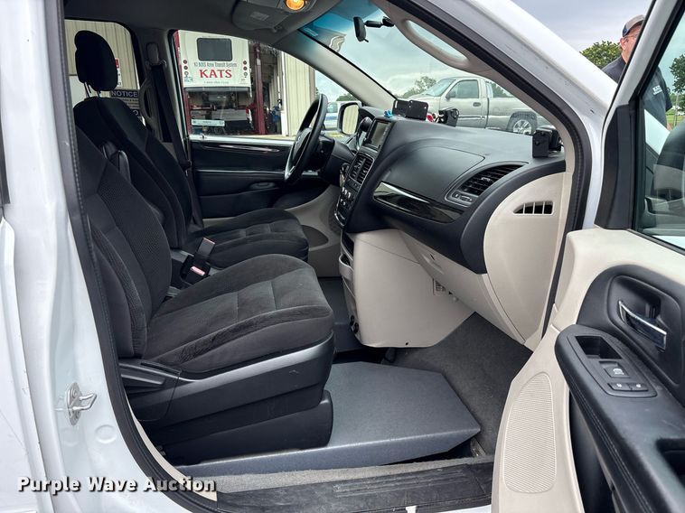 image for item DY0623 2017 Dodge Grand Caravan handicap accessible van