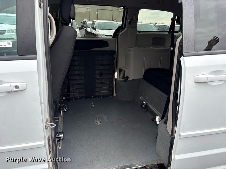 image for item DY0623 2017 Dodge Grand Caravan handicap accessible van