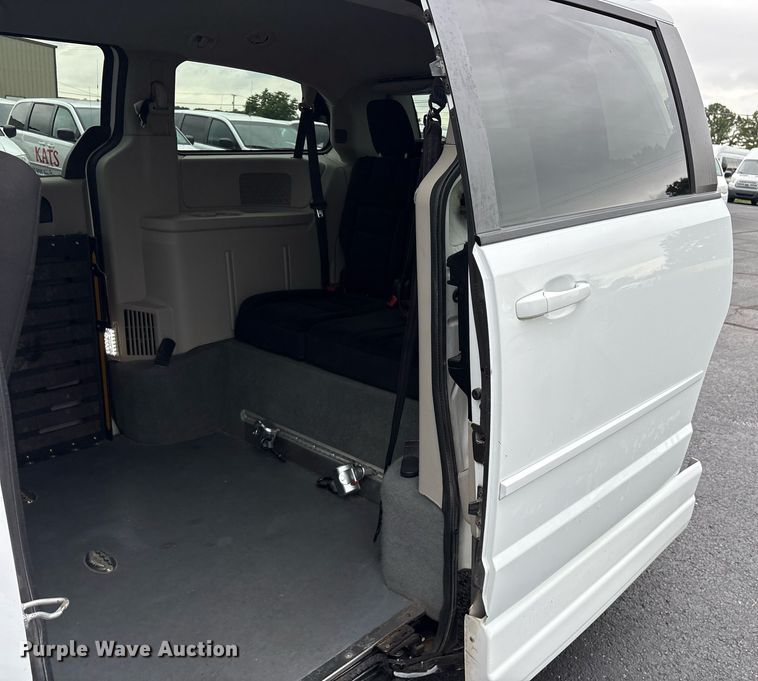 image for item DY0623 2017 Dodge Grand Caravan handicap accessible van