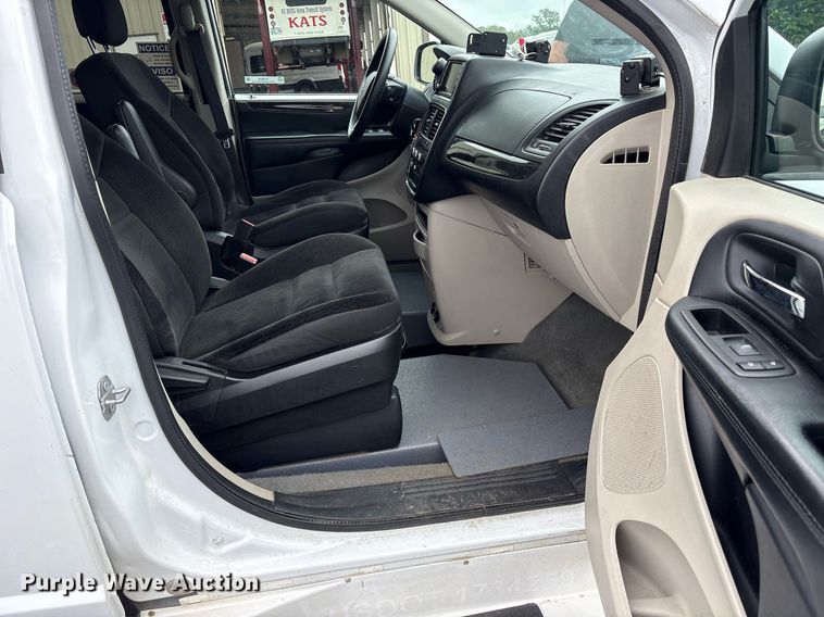 image for item DY0624 2018 Dodge Grand Caravan handicap accessible van