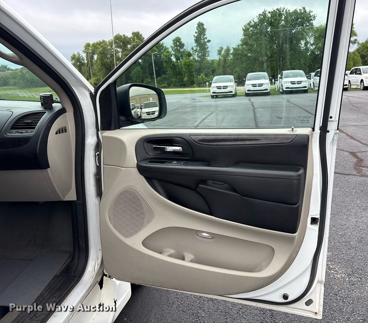 image for item DY0624 2018 Dodge Grand Caravan handicap accessible van