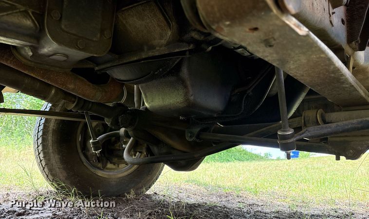 image for item DY2532 1990 Ford F350 Lariat brush fire truck