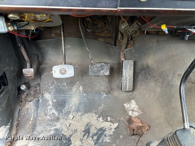 image for item DY2532 1990 Ford F350 Lariat brush fire truck