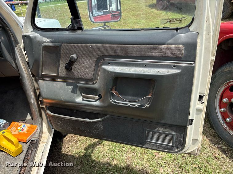 image for item DY2532 1990 Ford F350 Lariat brush fire truck