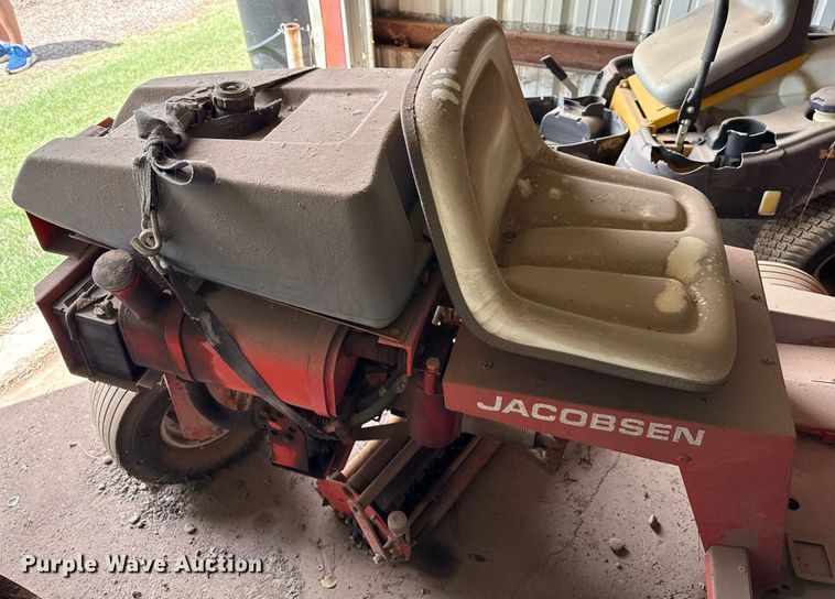 image for item DZ8494 Jacobsen reel mower