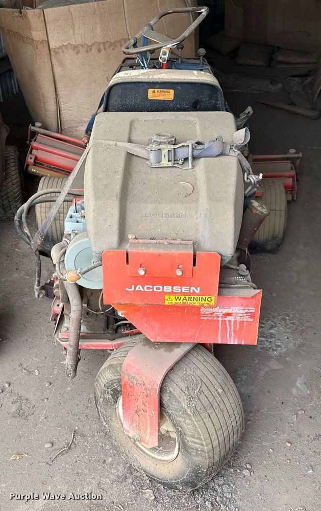image for item DZ8494 Jacobsen reel mower