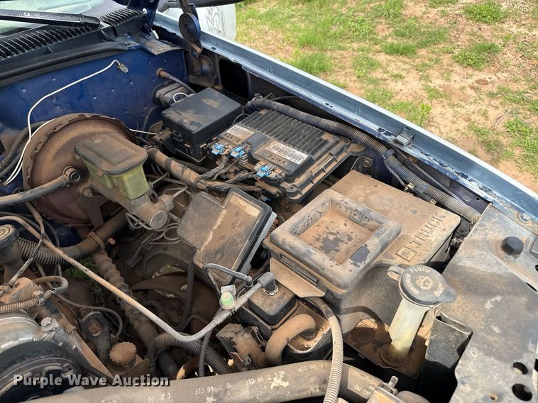 image for item DZ8501 1997 Chevrolet C1500 utility bed pickup truck