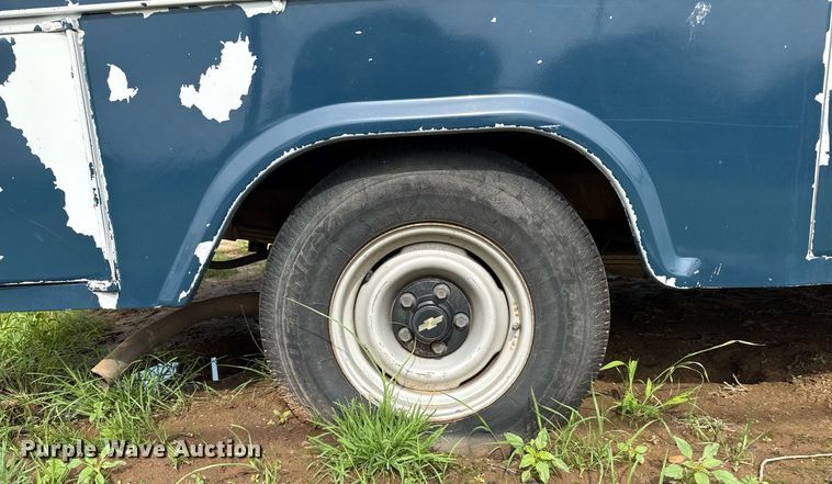 image for item DZ8501 1997 Chevrolet C1500 utility bed pickup truck