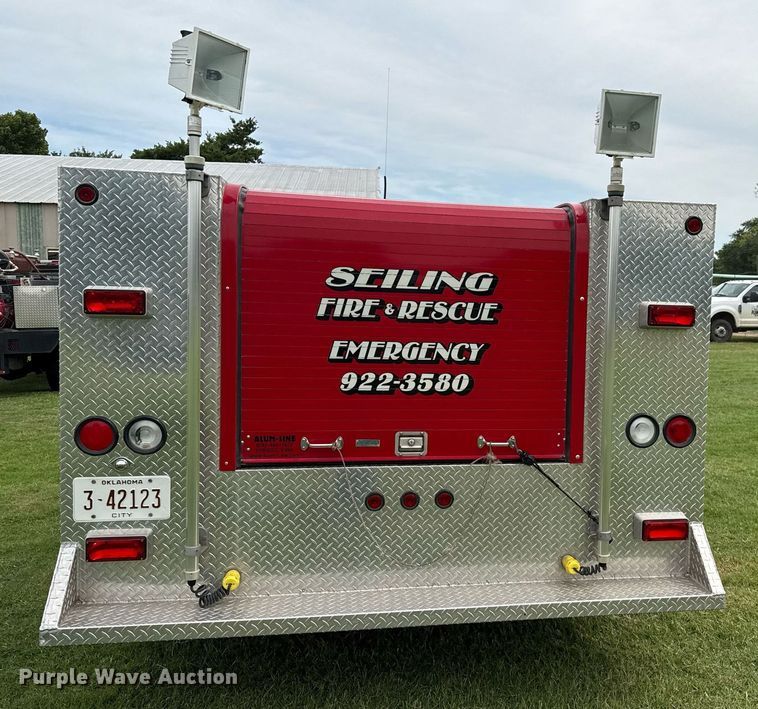 image for item DZ8502 2002 Ford F350 rescue vehicle