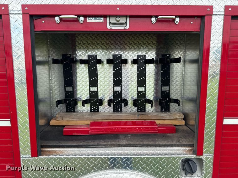 image for item DZ8502 2002 Ford F350 rescue vehicle