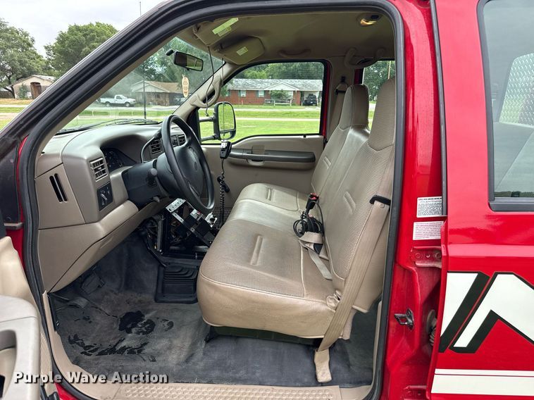 image for item DZ8502 2002 Ford F350 rescue vehicle