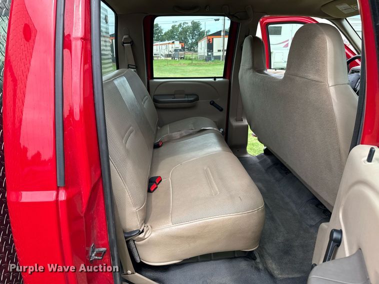 image for item DZ8502 2002 Ford F350 rescue vehicle