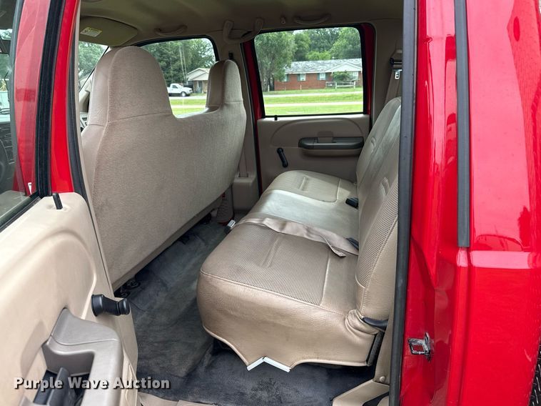 image for item DZ8502 2002 Ford F350 rescue vehicle