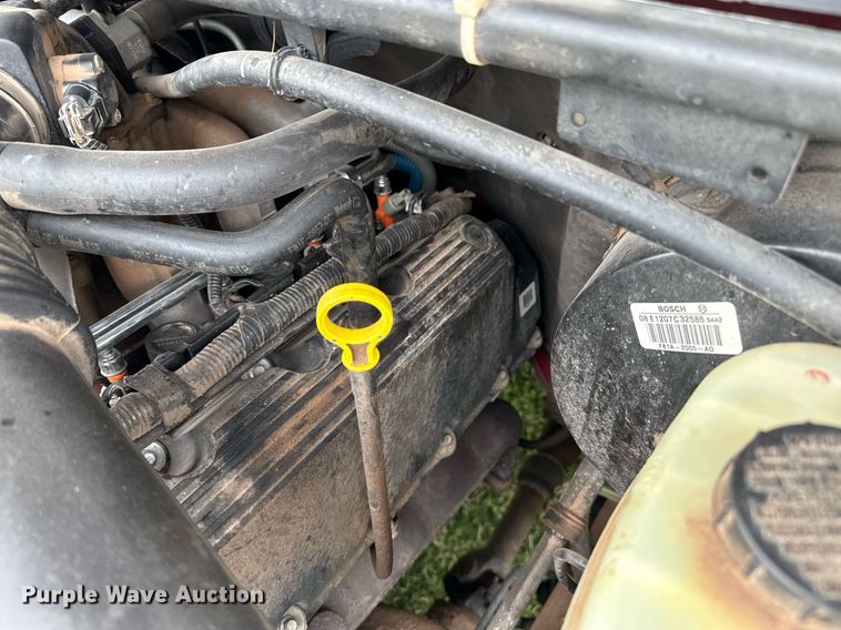 image for item DZ8502 2002 Ford F350 rescue vehicle