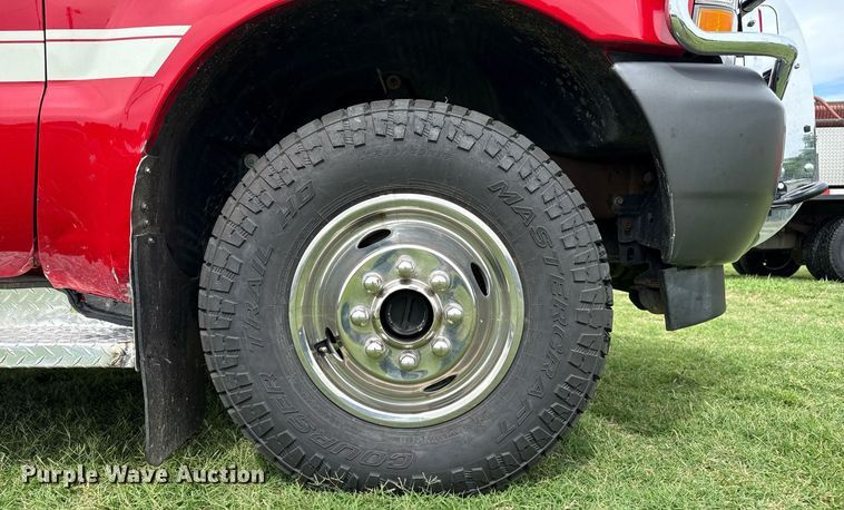 image for item DZ8502 2002 Ford F350 rescue vehicle