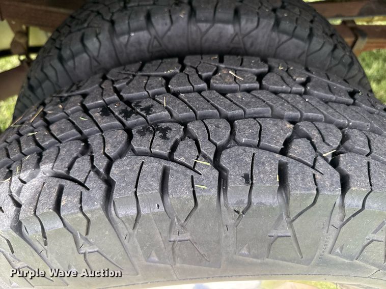 image for item DZ8502 2002 Ford F350 rescue vehicle