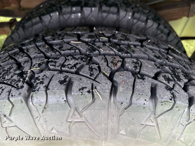 image for item DZ8502 2002 Ford F350 rescue vehicle