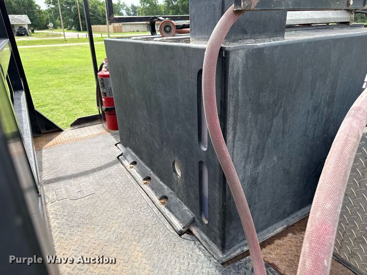 image for item DZ8503 2007 Ford F350 Super Duty XL brush fire truck