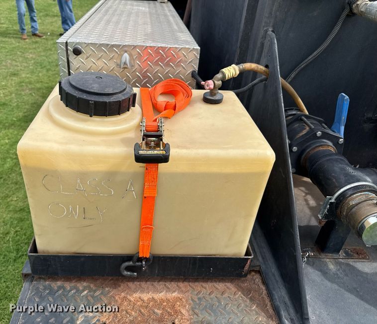 image for item DZ8503 2007 Ford F350 Super Duty XL brush fire truck