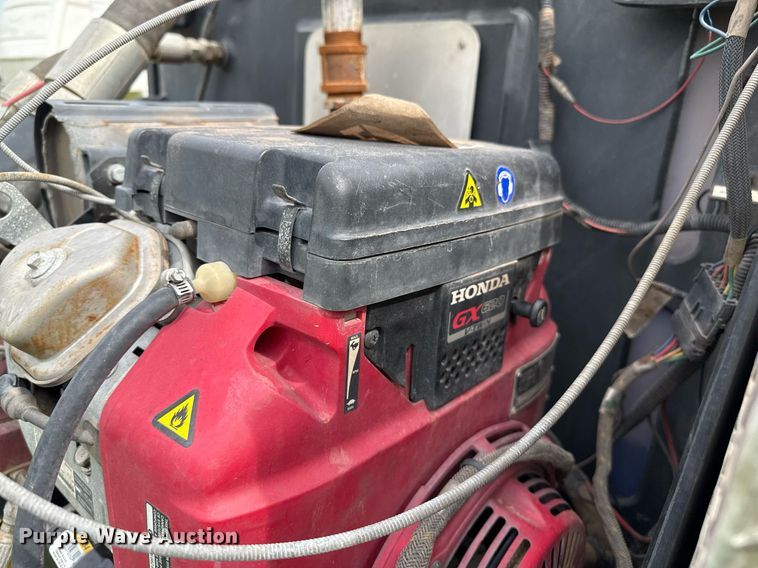 image for item DZ8503 2007 Ford F350 Super Duty XL brush fire truck