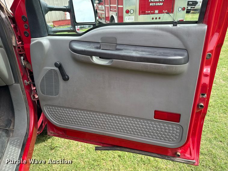 image for item DZ8503 2007 Ford F350 Super Duty XL brush fire truck