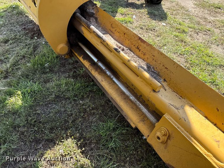 image for item DZ8504 1984 John Deere 770A motor grader