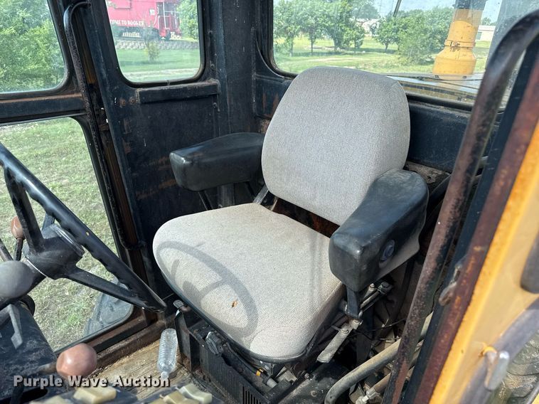 image for item DZ8504 1984 John Deere 770A motor grader