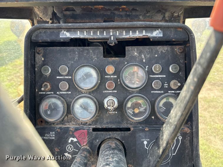 image for item DZ8504 1984 John Deere 770A motor grader