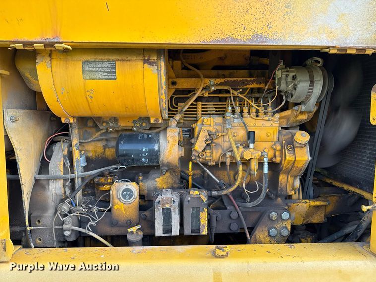 image for item DZ8504 1984 John Deere 770A motor grader
