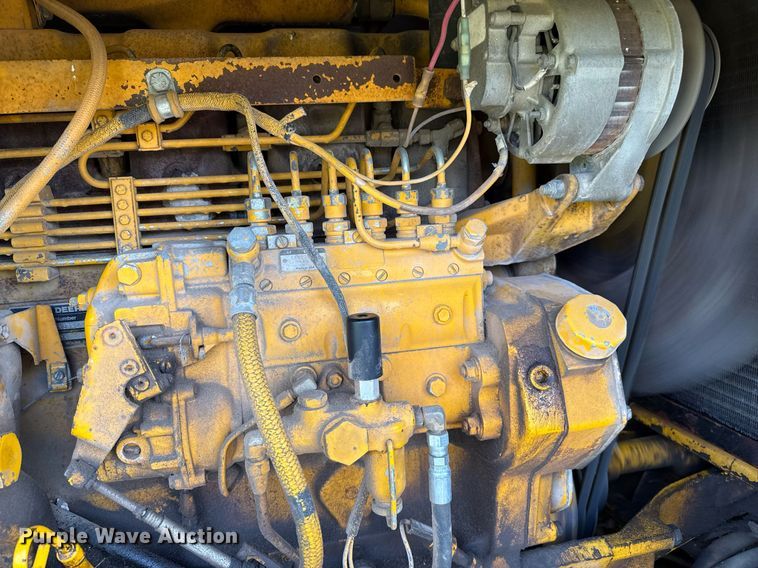 image for item DZ8504 1984 John Deere 770A motor grader