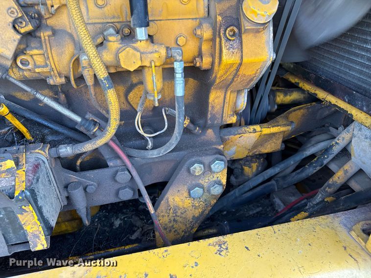 image for item DZ8504 1984 John Deere 770A motor grader