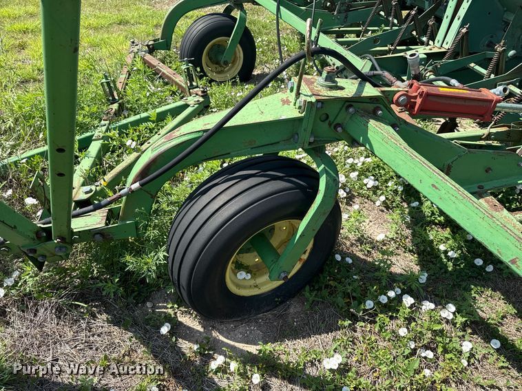 image for item DZ8506 John Deere 9300 grain drill