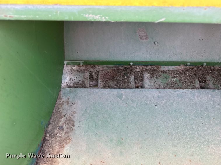 image for item DZ8506 John Deere 9300 grain drill