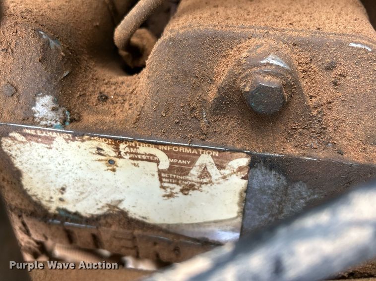 image for item EC1400 1986 International Harvester 1754 oil distributor truck