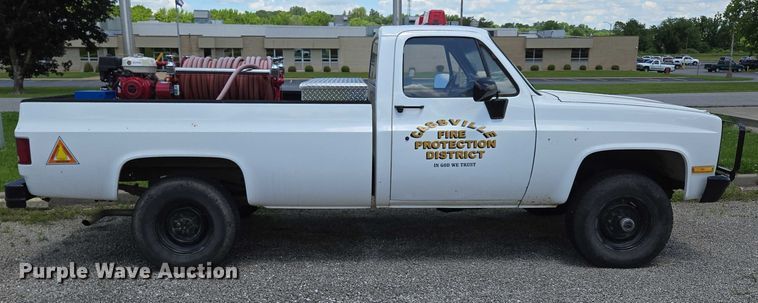 image for item ED2028 1986 Chevrolet D30 brush fire truck