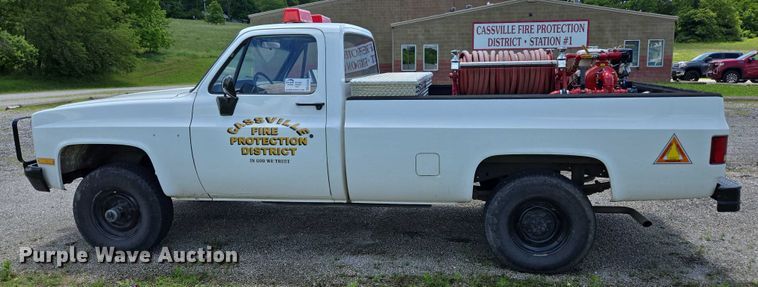 image for item ED2028 1986 Chevrolet D30 brush fire truck