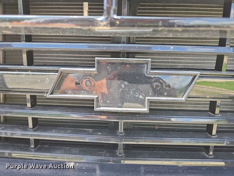 image for item ED2028 1986 Chevrolet D30 brush fire truck