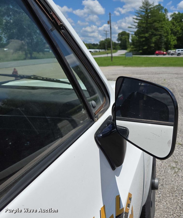 image for item ED2028 1986 Chevrolet D30 brush fire truck