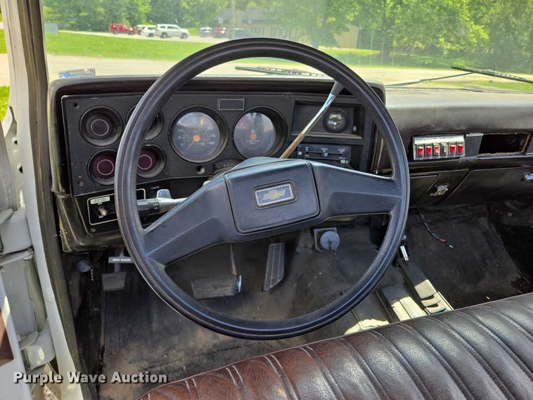 image for item ED2028 1986 Chevrolet D30 brush fire truck