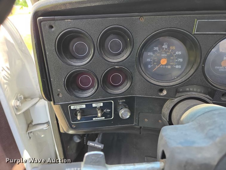 image for item ED2028 1986 Chevrolet D30 brush fire truck