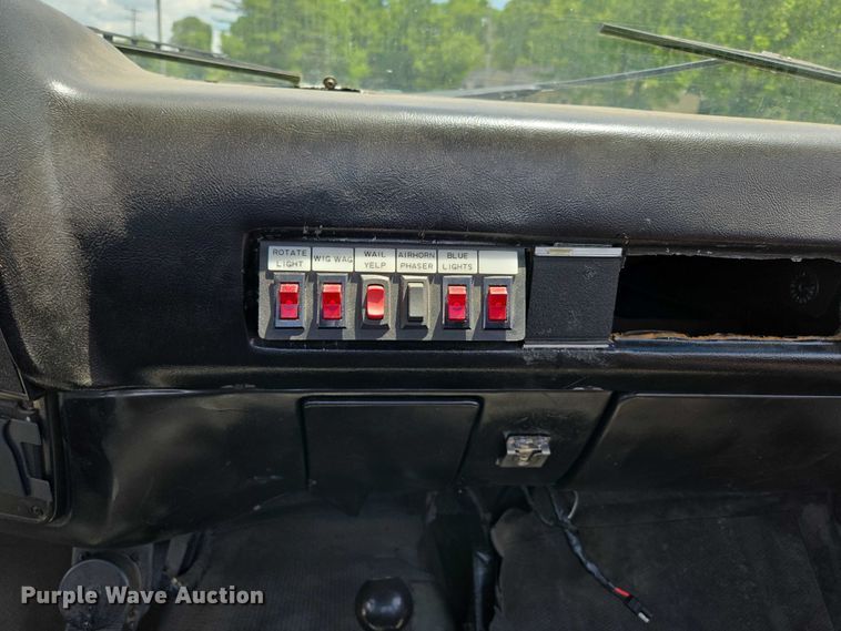 image for item ED2028 1986 Chevrolet D30 brush fire truck