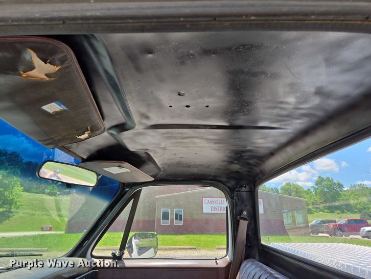 image for item ED2028 1986 Chevrolet D30 brush fire truck