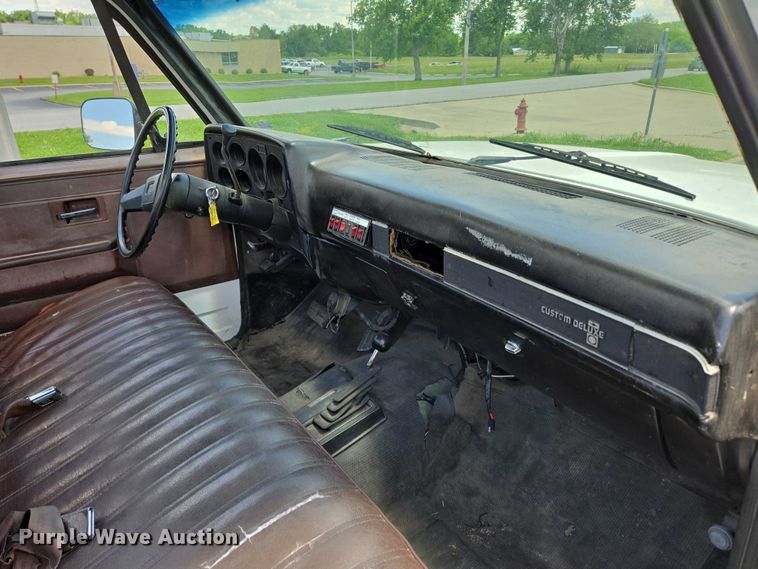 image for item ED2028 1986 Chevrolet D30 brush fire truck