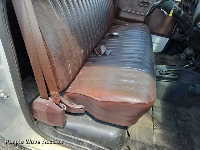 image for item ED2028 1986 Chevrolet D30 brush fire truck