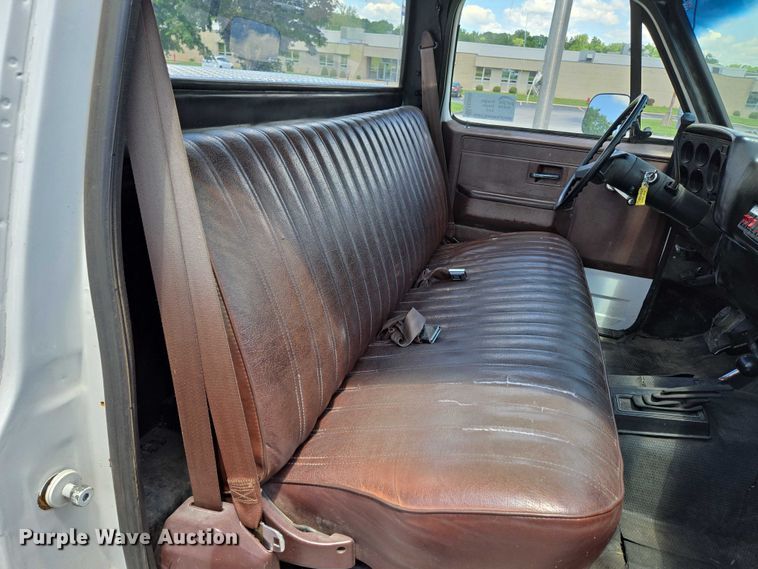 image for item ED2028 1986 Chevrolet D30 brush fire truck