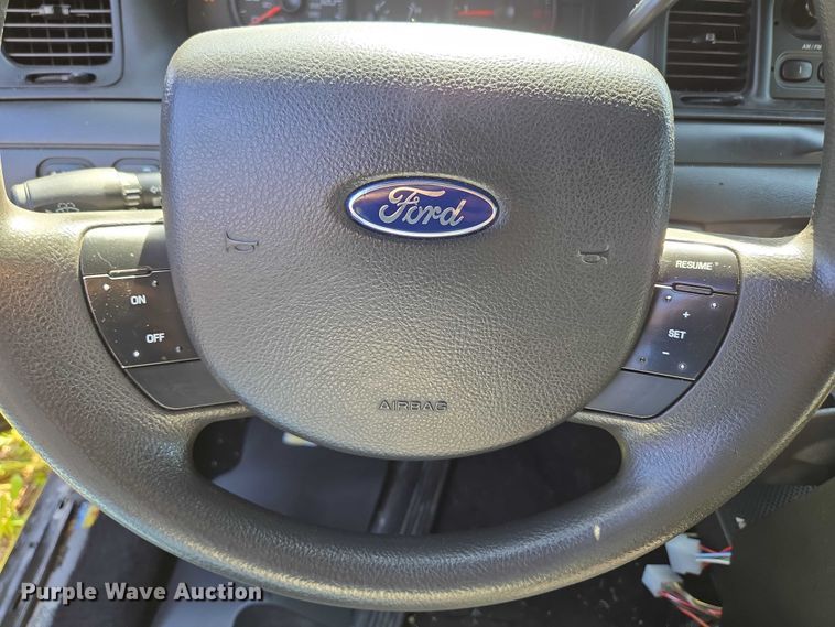 image for item ED2031 2009 Ford Crown Victoria Police Interceptor 